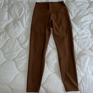 Alo leggings. Size M